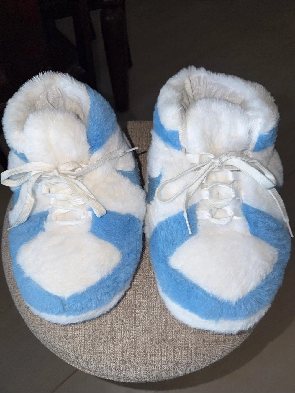Air Jordan Nike Plush Slippers in University Blue and White